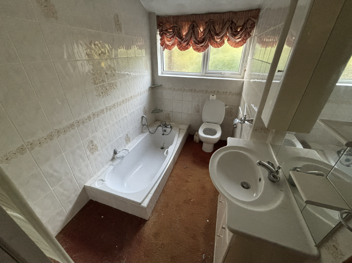 Additional image 10 of 59 Mount Drive, Park Street, St. Albans, Hertfordshire, AL2 2NS