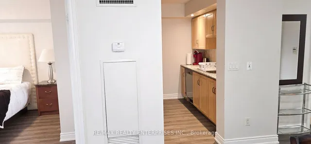 Additional image 13 of 250 Wellington St Unit 1435