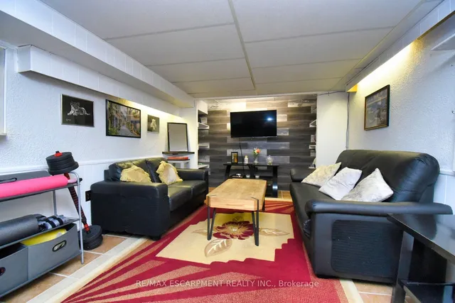 Additional image 34 of 162 Beland Ave