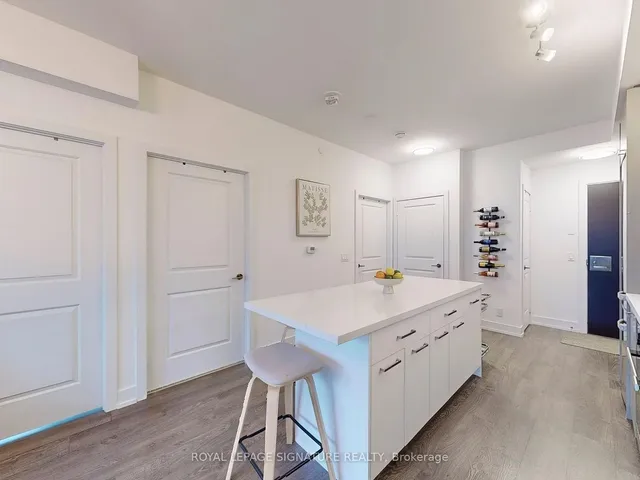 Additional image 10 of 11 Lillian St Unit 809