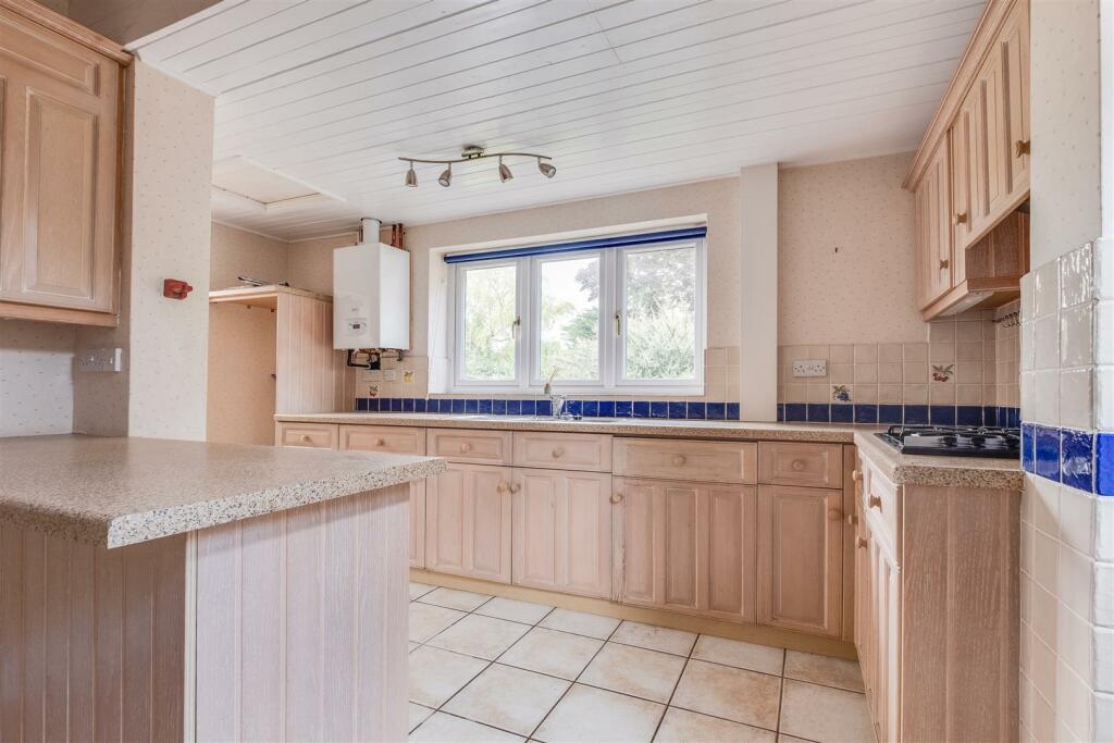 Additional image 18 of Earle Drive, Parkgate