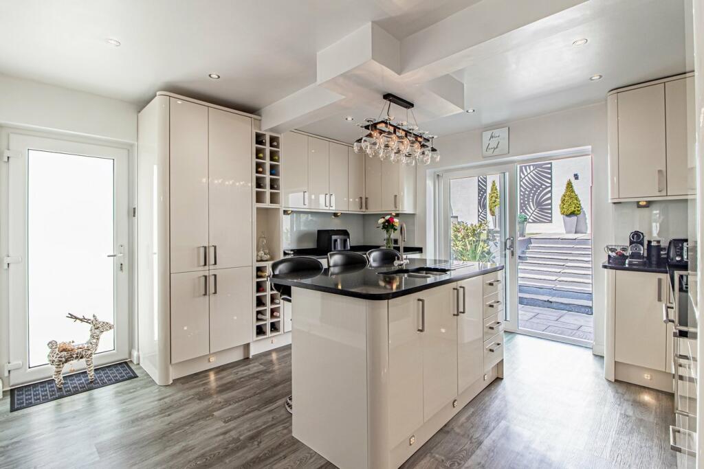 Additional image 7 of Rhyd Y Nant, Pontyclun, CF72