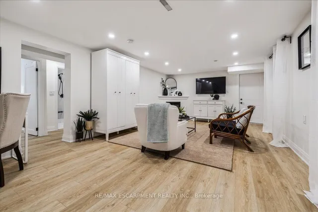 Additional image 21 of 1142 Stanley Dr