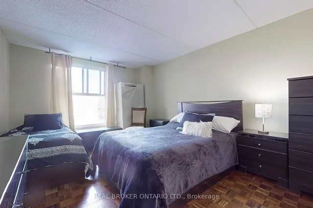 Additional image 22 of 2 GLAMORGAN Ave Unit 1012