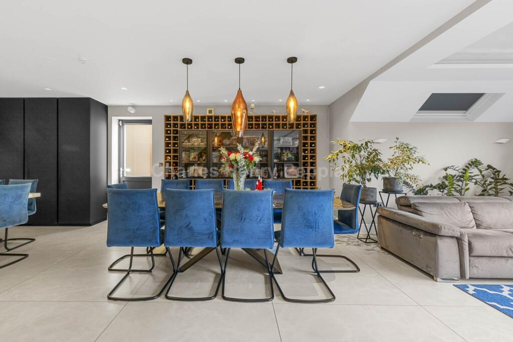 Additional image 6 of Nimrod Close, St Albans, AL4