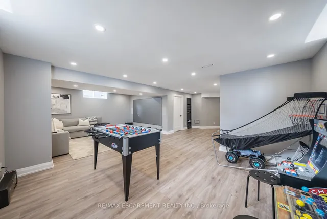 Additional image 33 of 36 Miller Dr