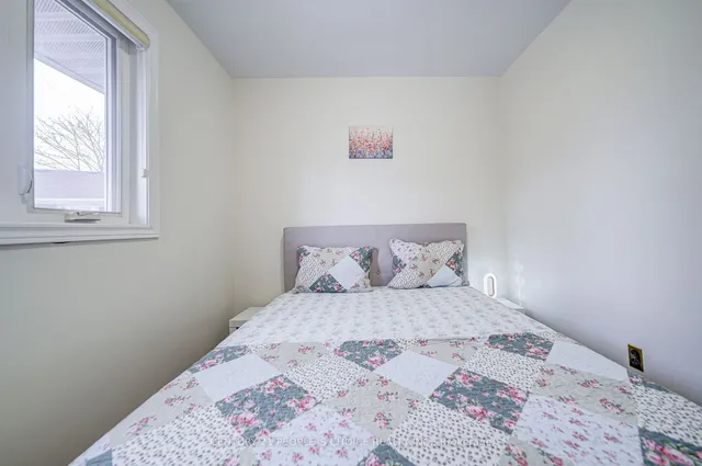 Additional image 20 of 5469 Randolph Cres