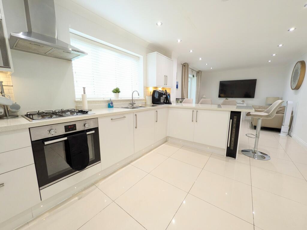 Additional image 26 of Beacon Heights, Merthyr Tydfil, South Glamorgan