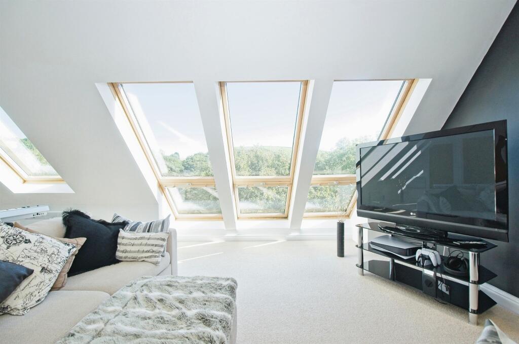 Additional image 16 of Darren View, Maesteg