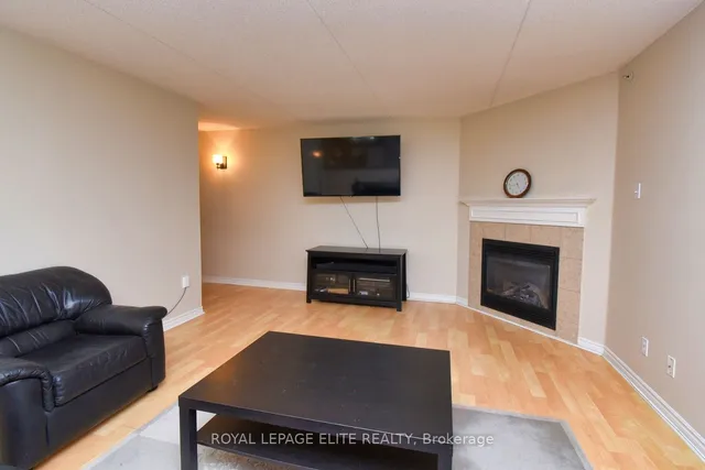 Additional image 6 of 2065 APPLEBY Line Unit 301