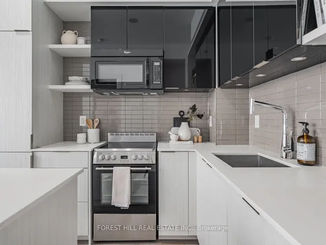 Additional image 3 of 6 Parkwood Ave Unit 610