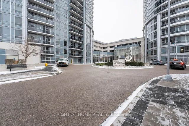 Additional image 29 of 135 Village Green Sq Unit 621