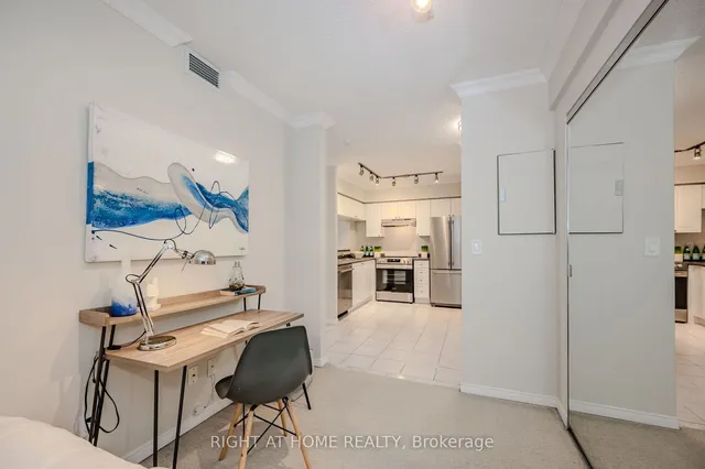 Additional image 15 of 190 Manitoba St Unit 911