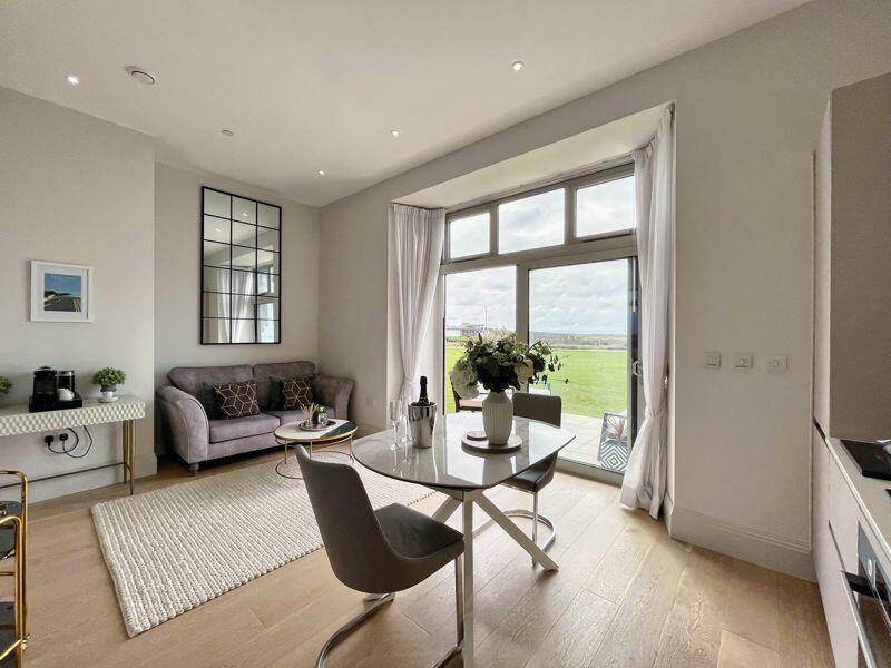 Additional image 3 of 15 The Rest, Rest Bay, Porthcawl, CF36 3UP