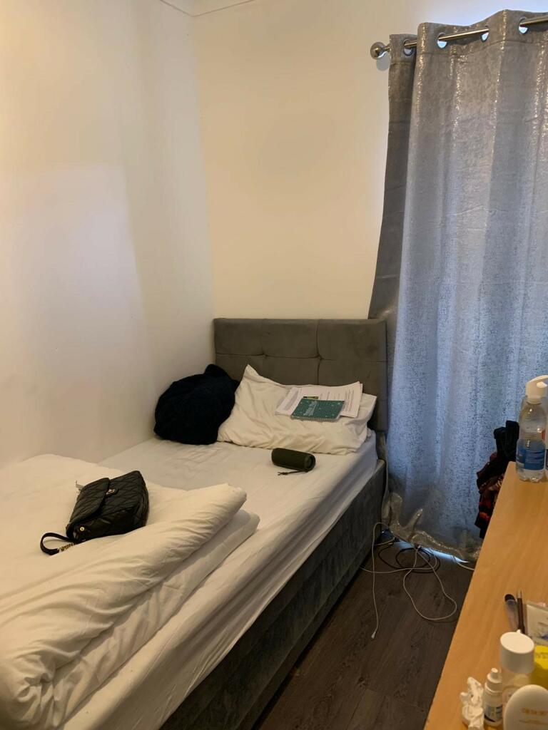 Additional image 6 of 42 King Street, Pontypridd, Rhondda Cynon Taff CF37 1RR