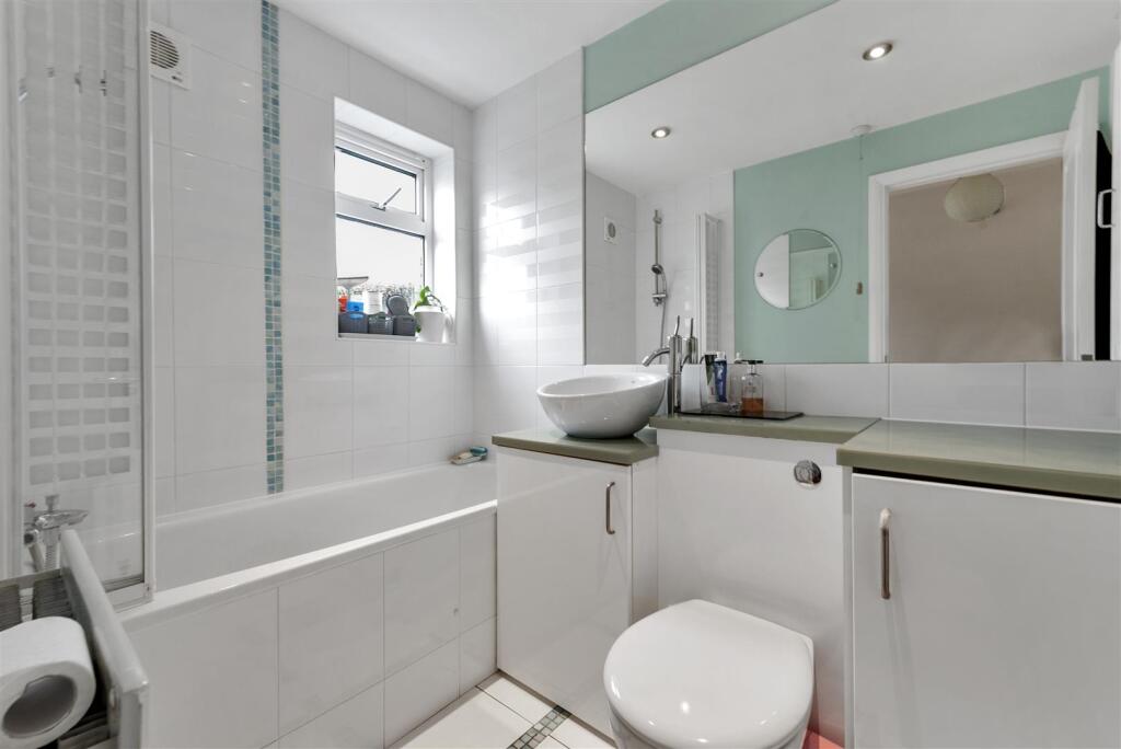 Additional image 10 of Harvey Road, London Colney, St. Albans