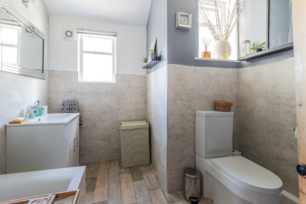 Additional image 17 of St. Augustines Crescent, Penarth