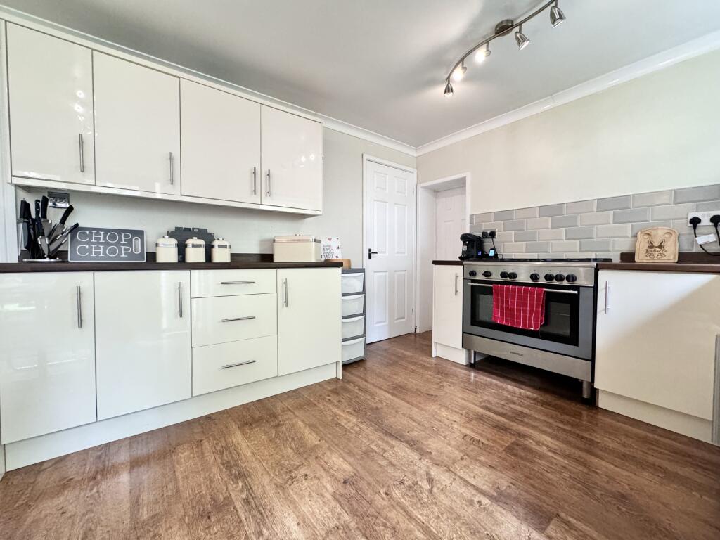 Additional image 6 of Pinecroft Avenue, Aberdare, South Glamorgan