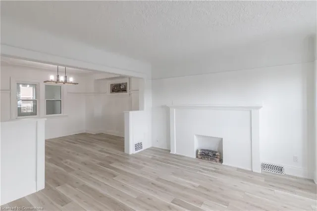 Additional image 3 of 106 Weir St