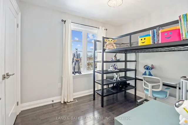 Additional image 24 of 32A Venn Cres