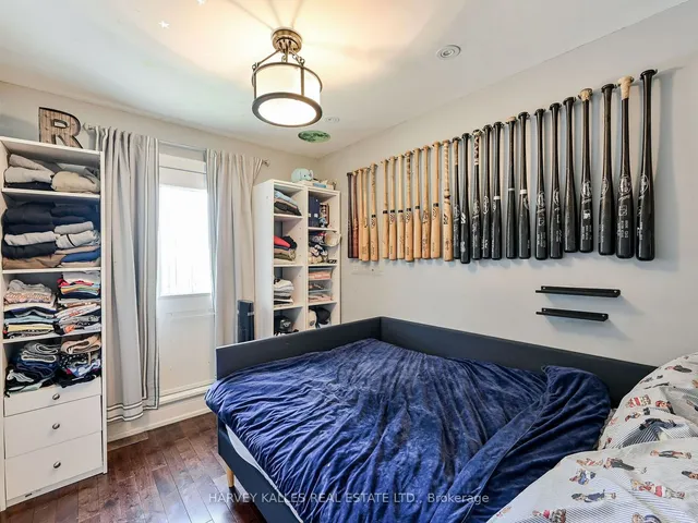 Additional image 21 of 12 Alameda Ave