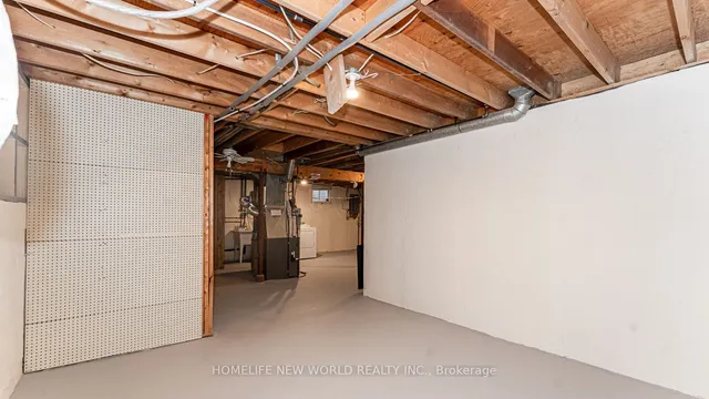 Additional image 27 of 35 Applemore Rd