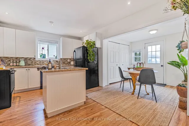 Additional image 31 of 37 East 23rd St