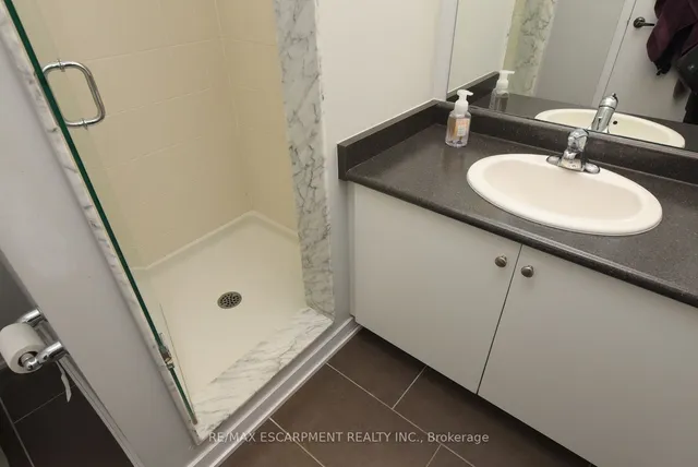 Additional image 24 of 50 Sherway Dr