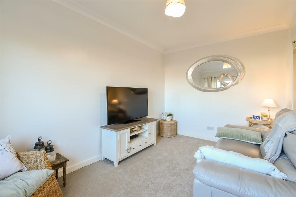 Additional image 25 of Highlight Lane, Barry