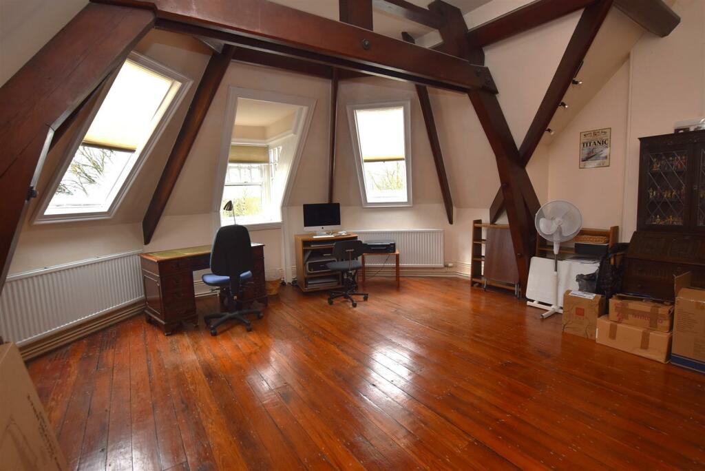 Additional image 31 of Mere Hall, Oxton