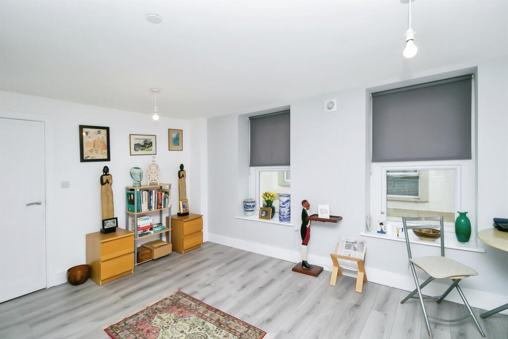 Additional image 4 of Glebe Street, Penarth