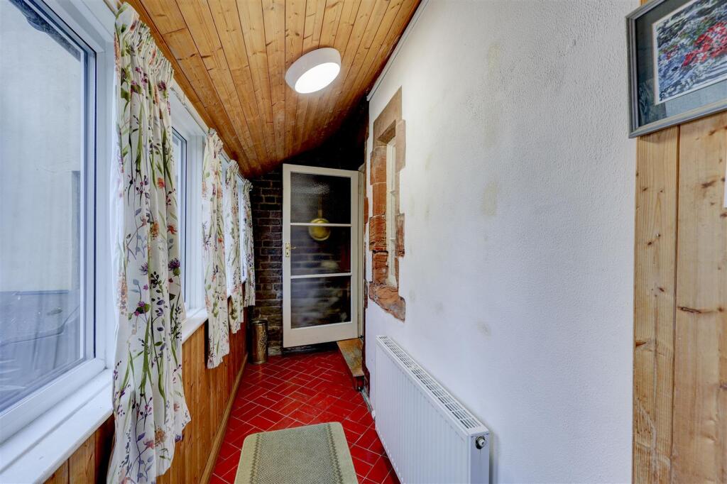 Additional image 8 of Brisco