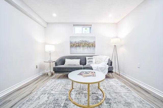 Additional image 33 of 18 Castle Hill Dr