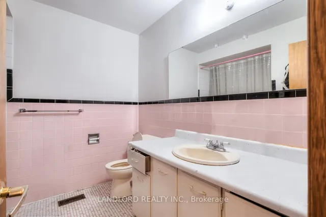 Additional image 10 of 298 Hullmar Dr