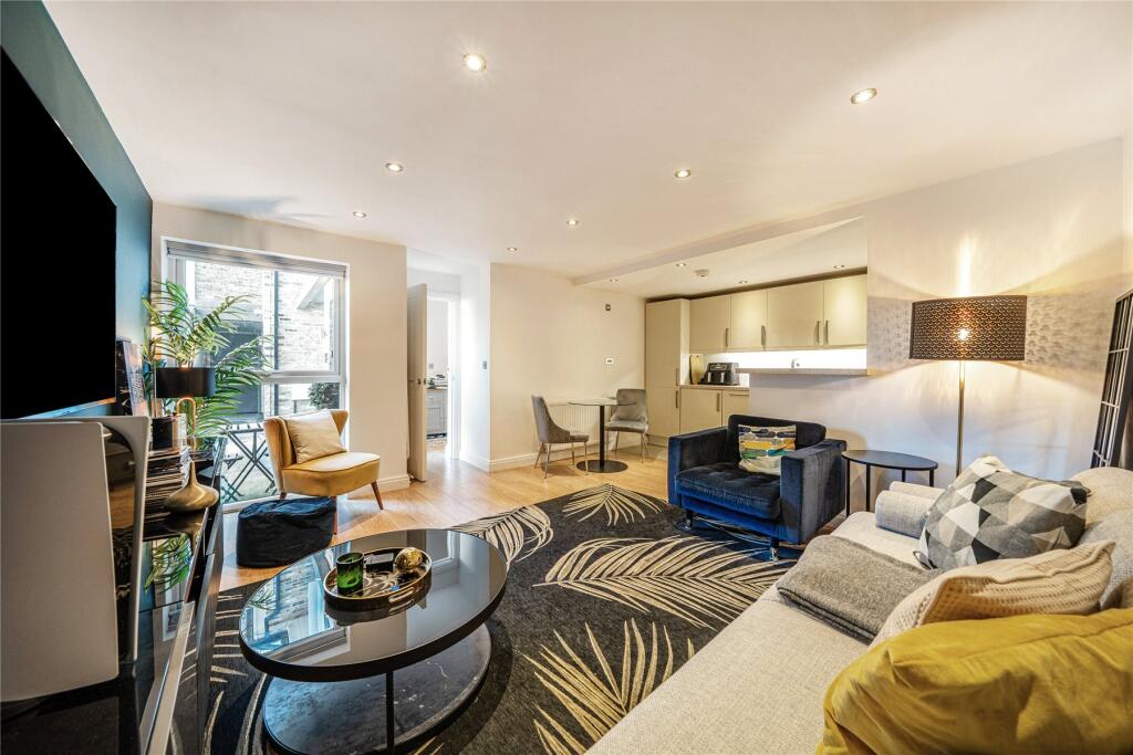 Additional image 5 of Birkbeck Road, Beckenham