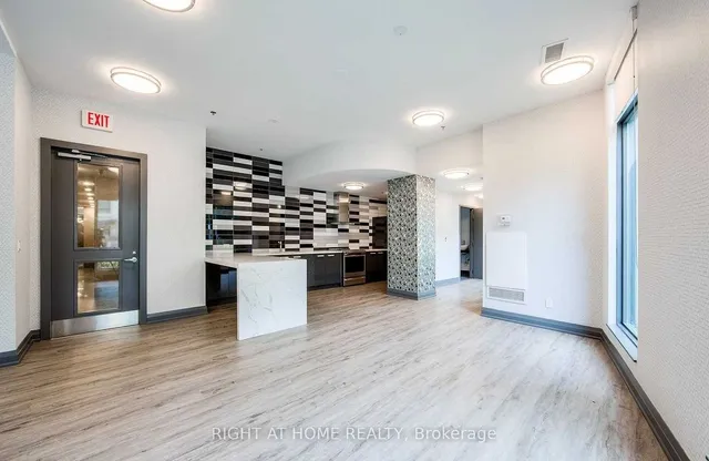 Additional image 29 of 219 Fort York Blvd Unit 2502