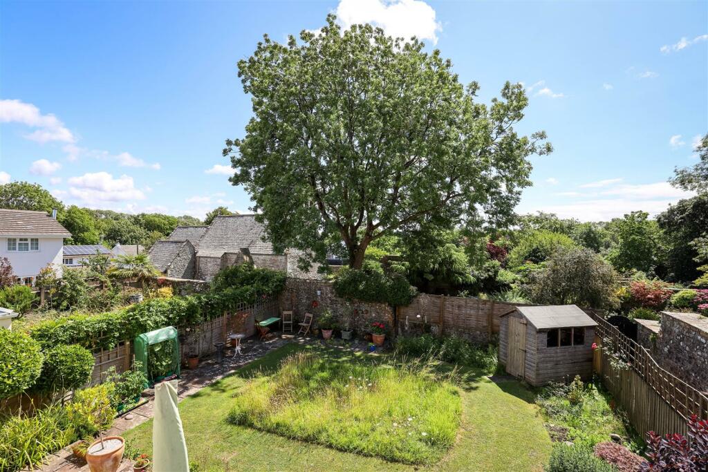 Additional image 25 of Tal Y Llyn, Castle Court, Llandough, Nr Cowbridge, Vale Of Glamorgan, CF71 7LZ