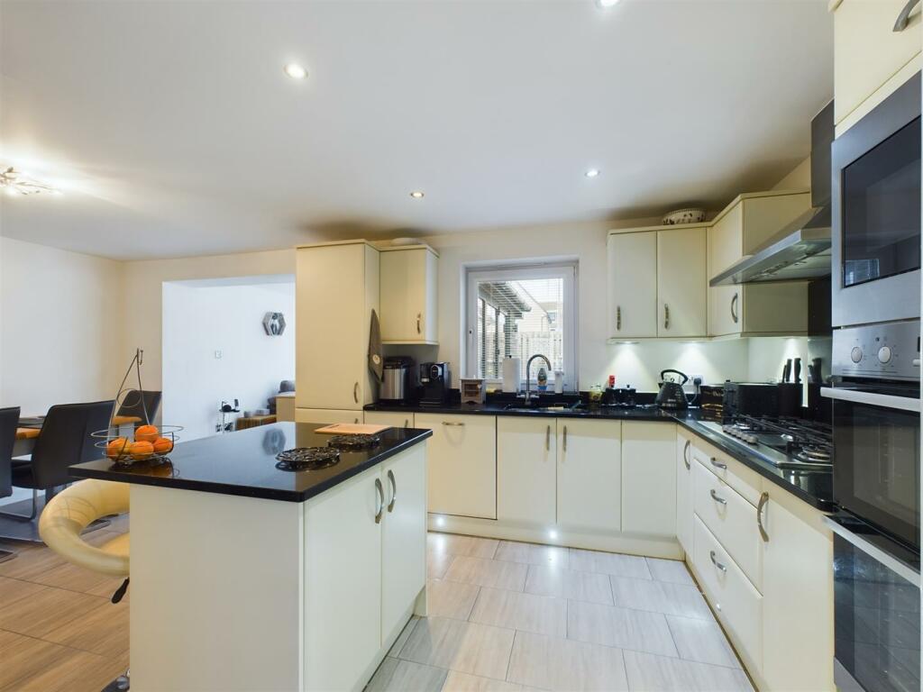 Additional image 6 of Minehead Close, Ogmore-By-Sea, Bridgend