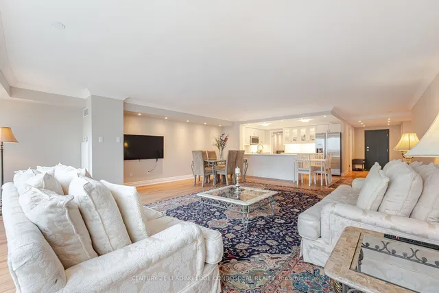 Additional image 11 of 33 University Ave Unit 2106