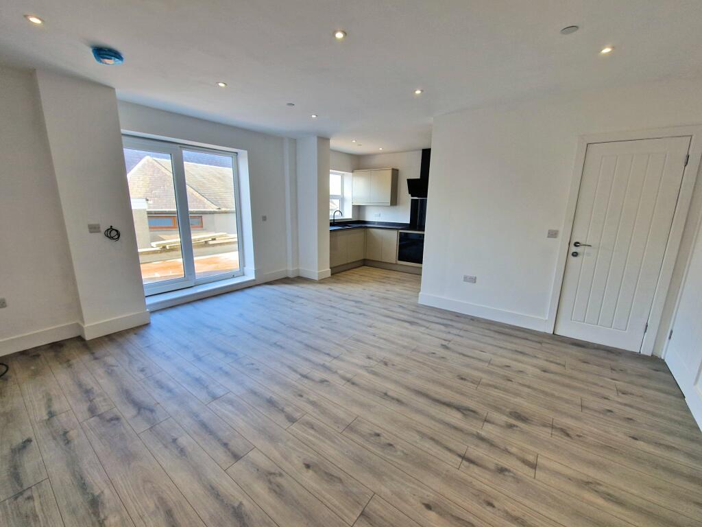 Additional image 2 of FLAT 2, 90 JOHN STREET, PORTHCAWL, CF36 3DT