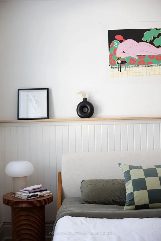 Additional image 25 of 253 Graham Ave