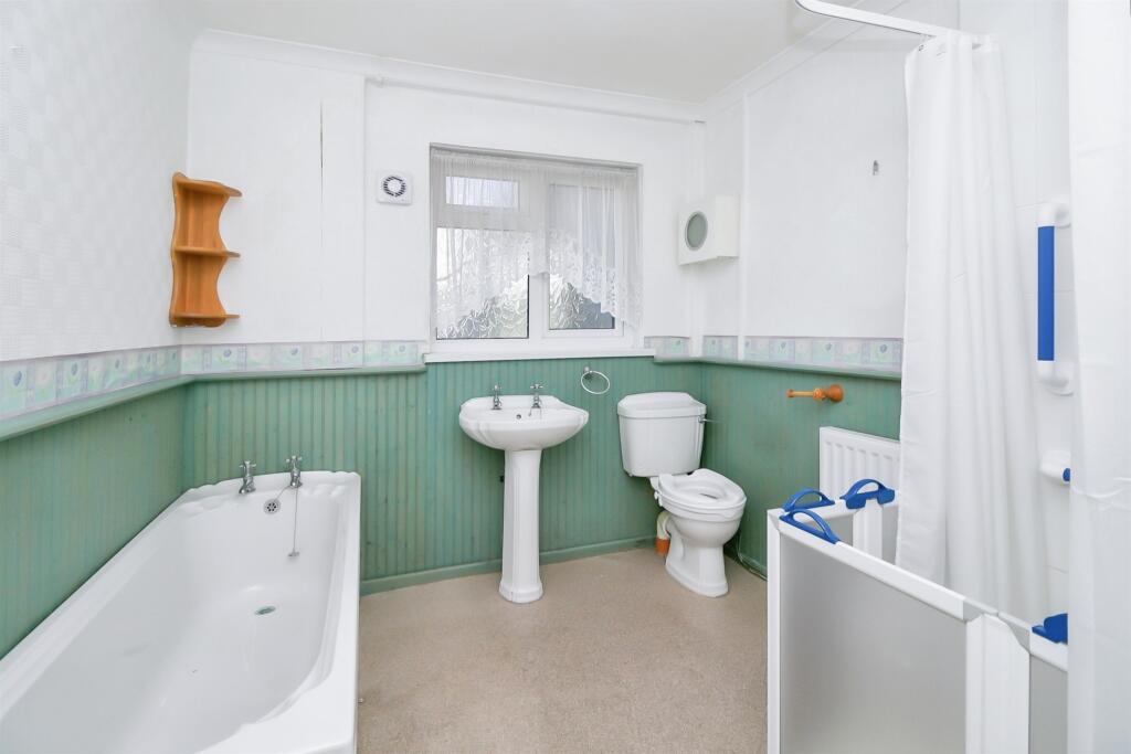 Additional image 10 of Main Street, Barry