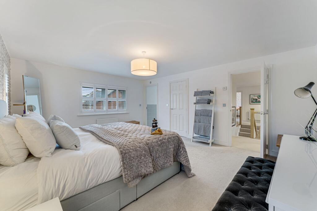 Additional image 16 of Spacious, Private, and Unrivalled Views Across Fields