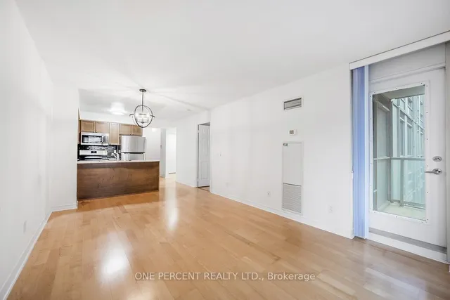 Additional image 9 of 763 Bay St Unit 1110