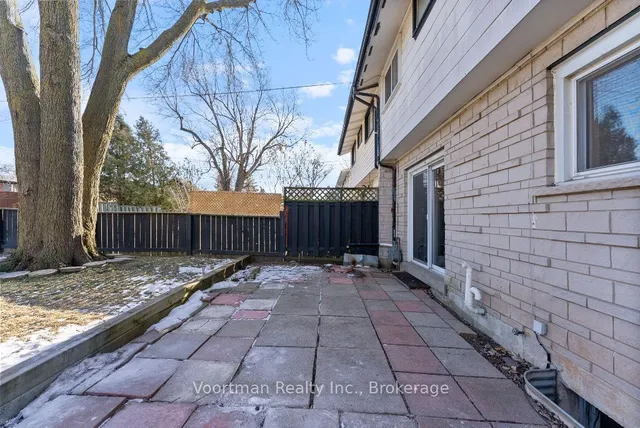 Additional image 18 of 1085 Upper Wellington St