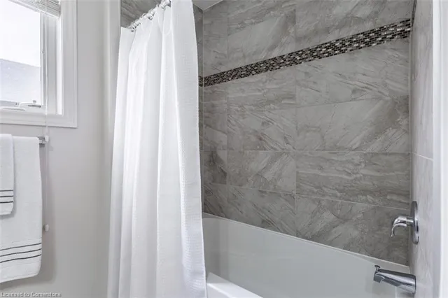 Additional image 29 of 39 Halo Street