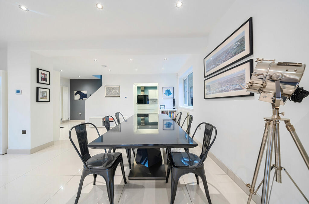 Additional image 4 of Southborough Road, Bromley, BR1