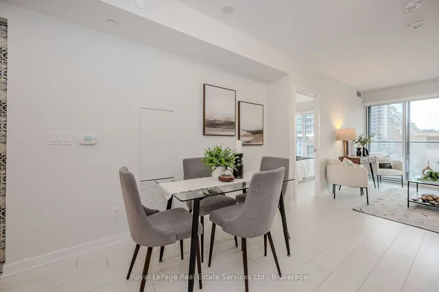 Additional image 17 of 19 Western Battery Rd Unit 310