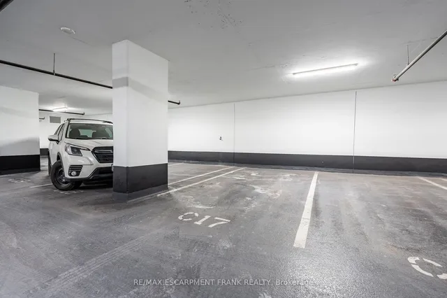 Additional image 36 of 2007 James St Unit 1305