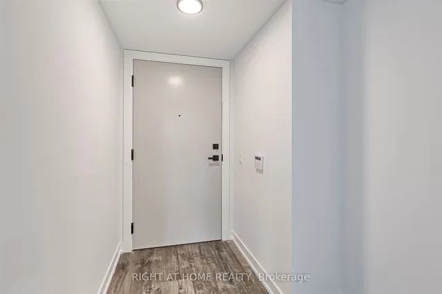 Additional image 14 of 327 King St Unit 1307